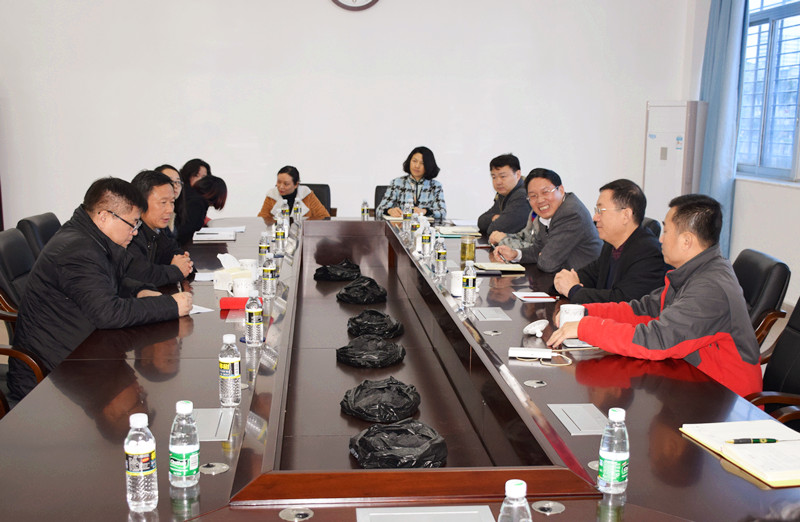 4474088449abf91df85d774a87dd8635.jpg 会议现场.jpg