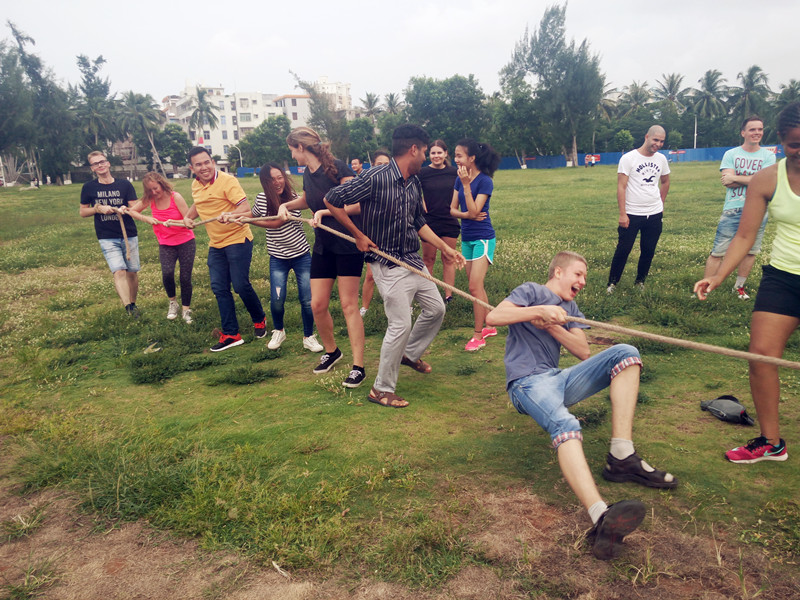 86ffc2efb3095941bfdeb63c0d61599d.jpg 05.拔河.jpg